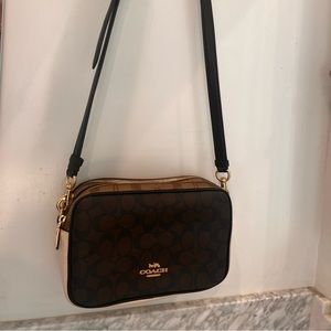 Coach Jes Crossbody Authenticate